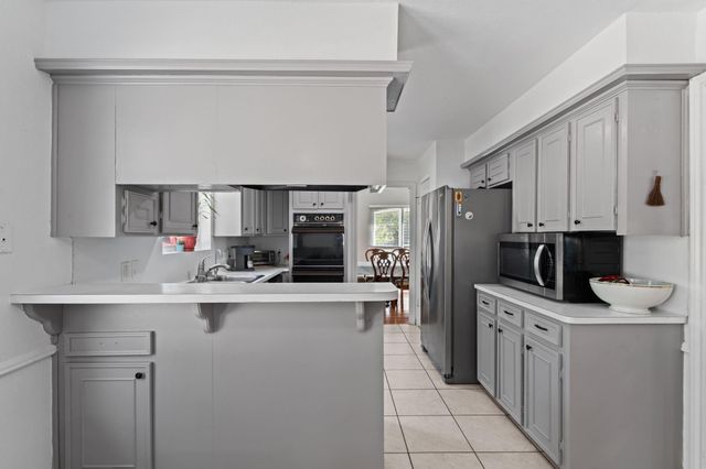 15306 Corona Del Mar Drive, Houston, TX 77083