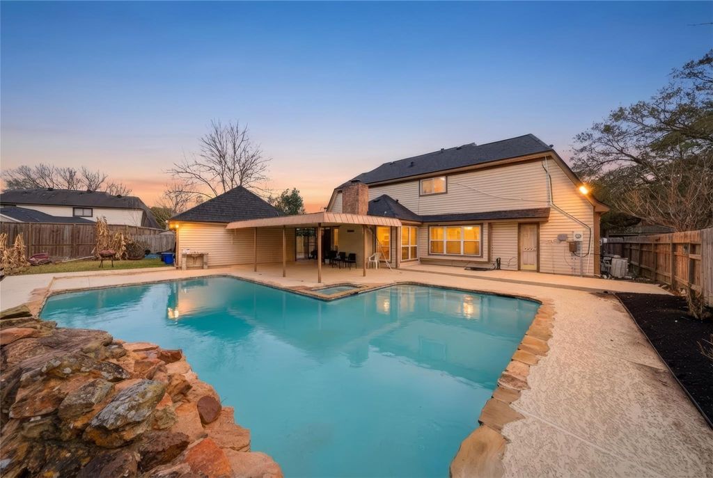 15306 Corona Del Mar Drive, Houston, TX 77083