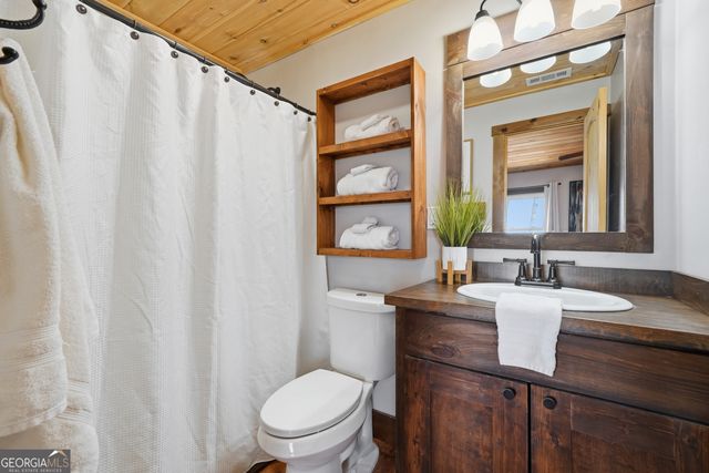 199 Highland Circle, Blue Ridge, GA 30513