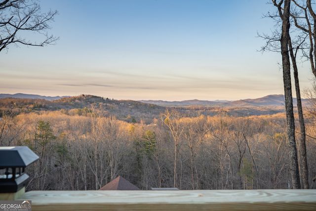 199 Highland Circle, Blue Ridge, GA 30513