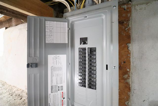 206 Ohio Street, La Porte, IN 46350