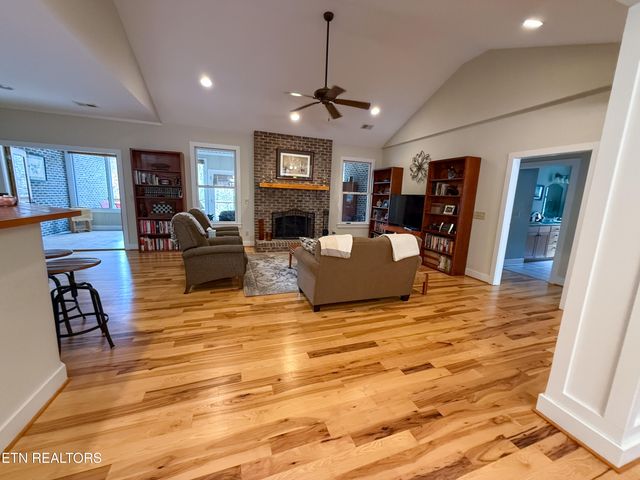 50 Hickory Trail, Norris, TN 37828