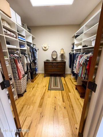 50 Hickory Trail, Norris, TN 37828