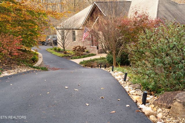 50 Hickory Trail, Norris, TN 37828