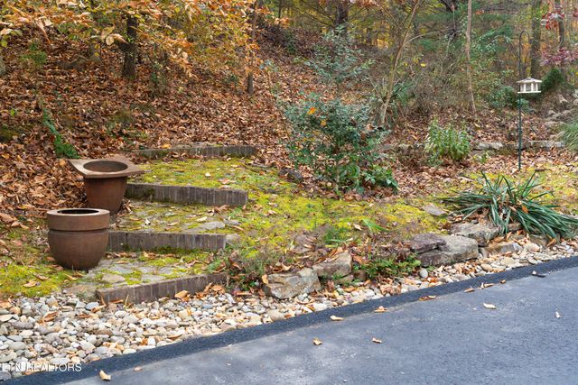 50 Hickory Trail, Norris, TN 37828