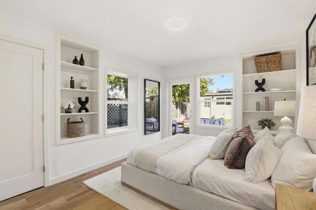 715 Roosevelt Avenue, Redwood City, CA 94061
