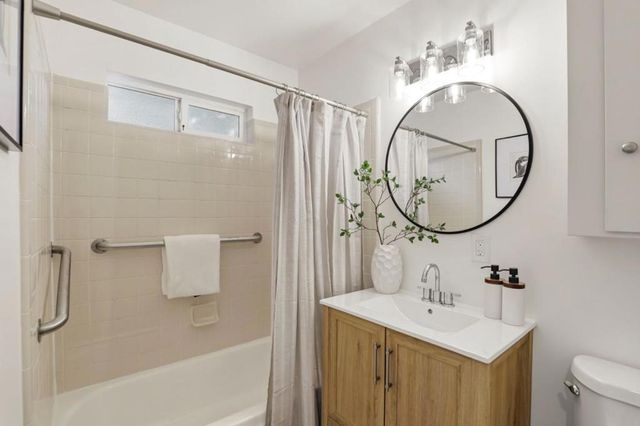 715 Roosevelt Avenue, Redwood City, CA 94061