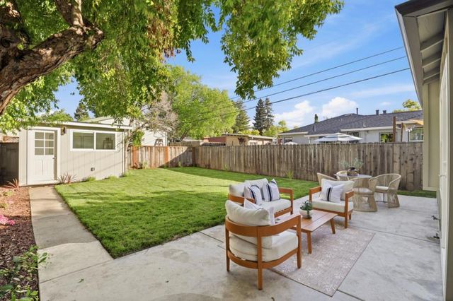 715 Roosevelt Avenue, Redwood City, CA 94061