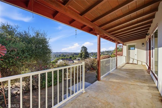 644 Hillside Terrace, Vista, CA 92084