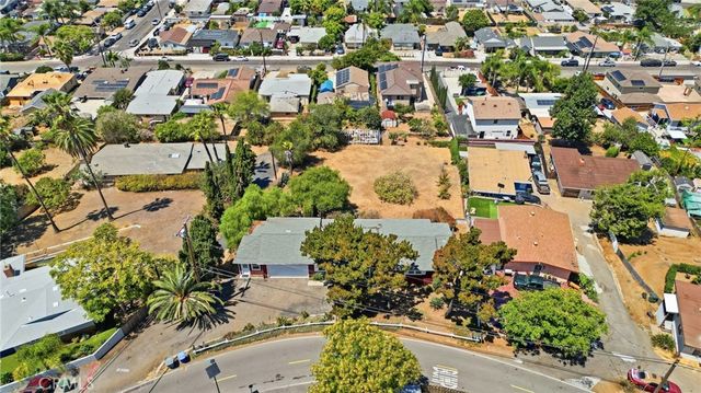 644 Hillside Terrace, Vista, CA 92084
