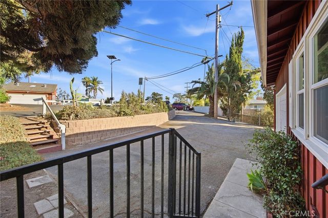 644 Hillside Terrace, Vista, CA 92084
