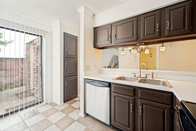 4264 Madera Road 2, Irving, TX 75038