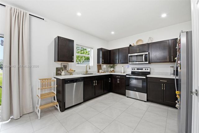 1774 SE 9th Avenue 1774, Homestead, FL 33034