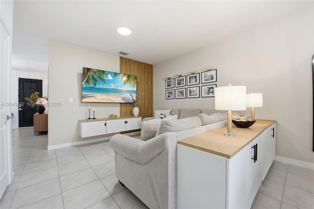 1774 SE 9th Avenue 1774, Homestead, FL 33034