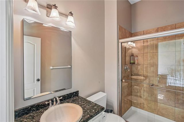 5418 W 161st Terrace, Overland Park, KS 66085