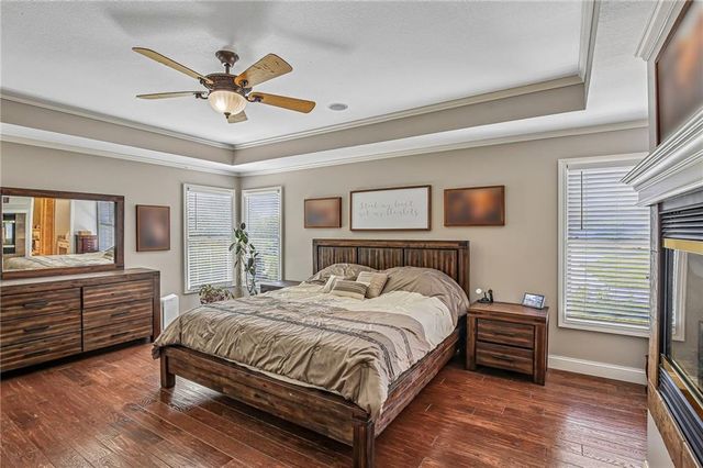 5418 W 161st Terrace, Overland Park, KS 66085