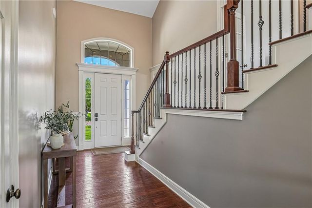 5418 W 161st Terrace, Overland Park, KS 66085