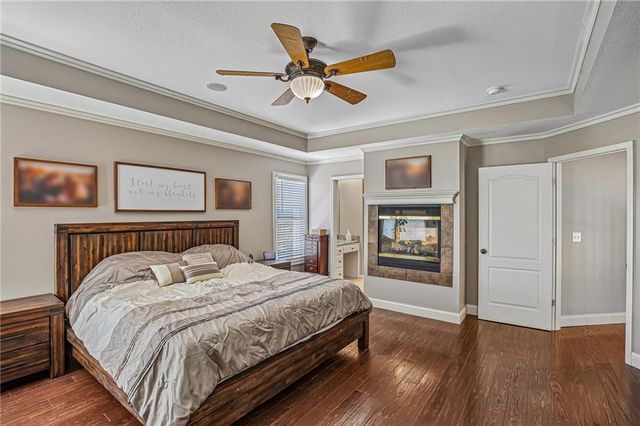 5418 W 161st Terrace, Overland Park, KS 66085