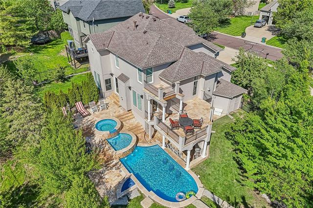 5418 W 161st Terrace, Overland Park, KS 66085
