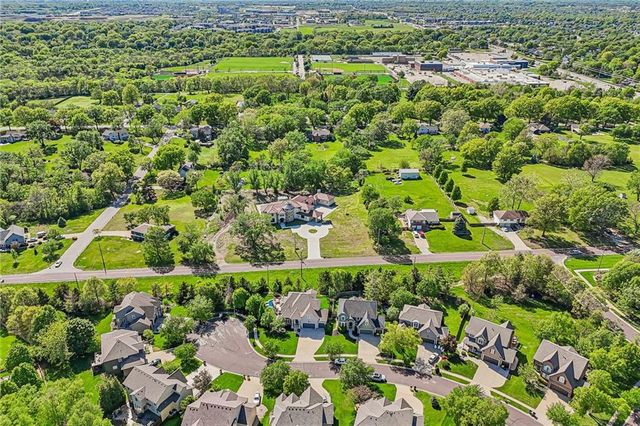5418 W 161st Terrace, Overland Park, KS 66085