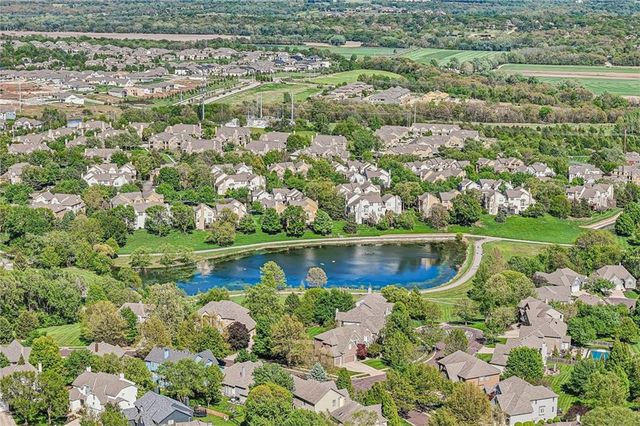 5418 W 161st Terrace, Overland Park, KS 66085