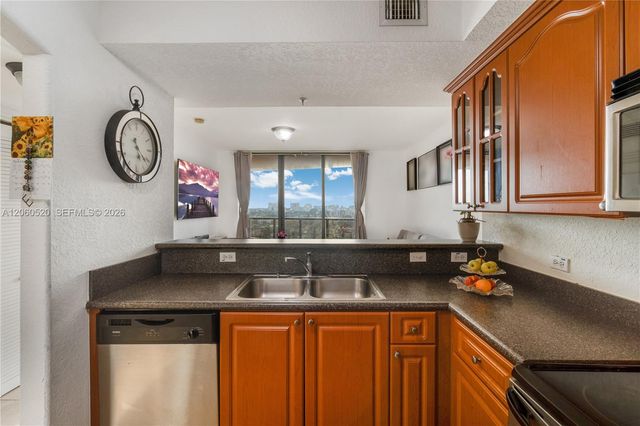 2301 SW 27th Ave 1204, Miami, FL 33145