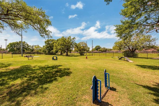 10407 Winding Trail Road, La Porte, TX 77571