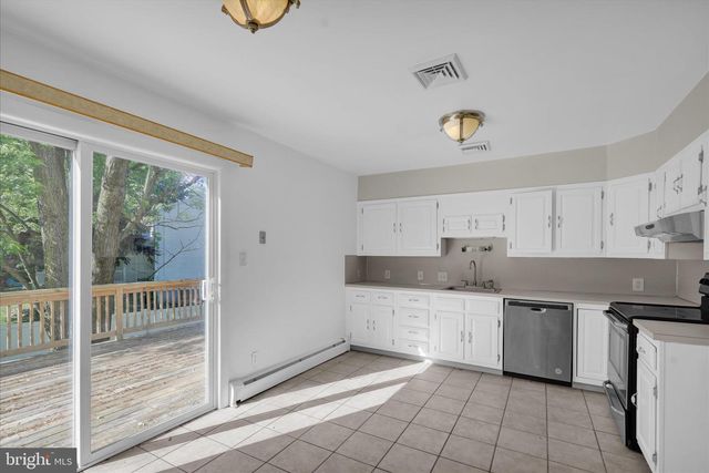 97 WELLINGTON BLVD, Reading, PA 19610