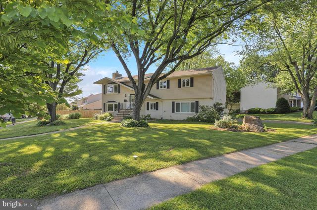 97 WELLINGTON BLVD, Reading, PA 19610