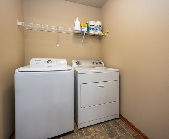 4284 Tamara Lane, West Des Moines, IA 50265