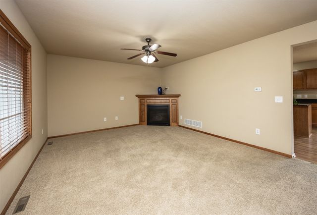 4284 Tamara Lane, West Des Moines, IA 50265