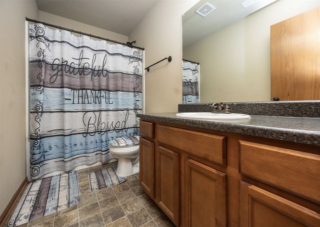 4284 Tamara Lane, West Des Moines, IA 50265