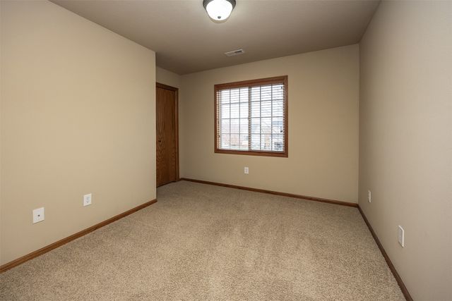 4284 Tamara Lane, West Des Moines, IA 50265