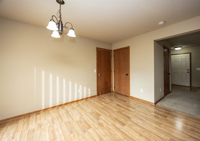 4284 Tamara Lane, West Des Moines, IA 50265