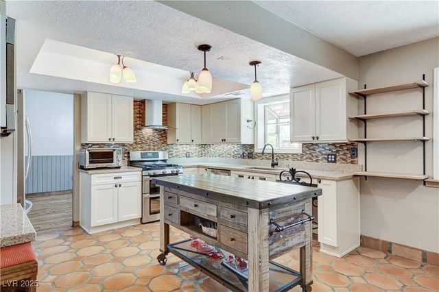 845 Robinson Lane, Boulder City, NV 89005