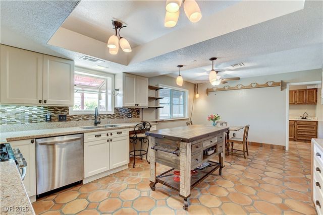 845 Robinson Lane, Boulder City, NV 89005