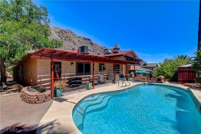 845 Robinson Lane, Boulder City, NV 89005