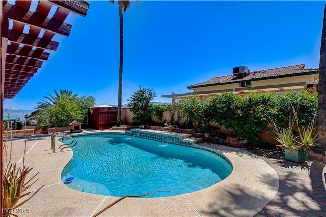 845 Robinson Lane, Boulder City, NV 89005