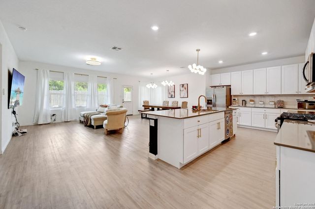 32231 Escarole Bend, Bulverde, TX 78163