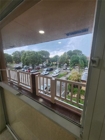 2781 N Pine Island Road 302, Sunrise, FL 33322