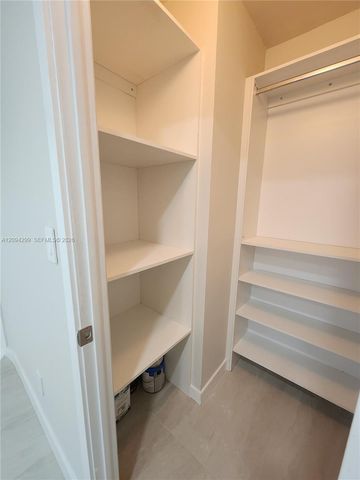 2781 N Pine Island Road 302, Sunrise, FL 33322