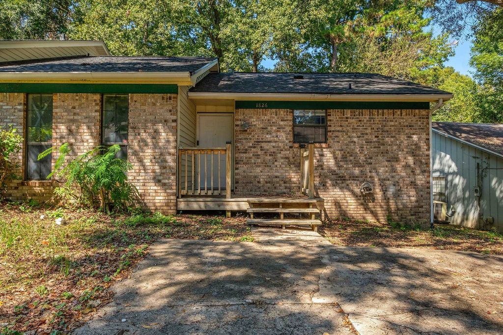 1826 Meriadoc Road, Tallahassee, FL 32303