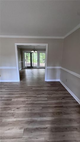 103 Shallow Lagoon DR, Yorktown, VA 23693