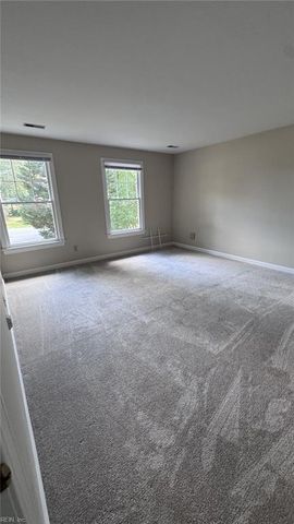 103 Shallow Lagoon DR, Yorktown, VA 23693