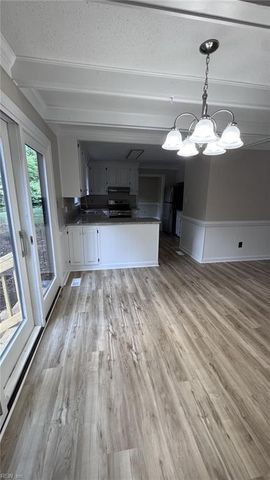 103 Shallow Lagoon DR, Yorktown, VA 23693