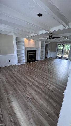 103 Shallow Lagoon DR, Yorktown, VA 23693