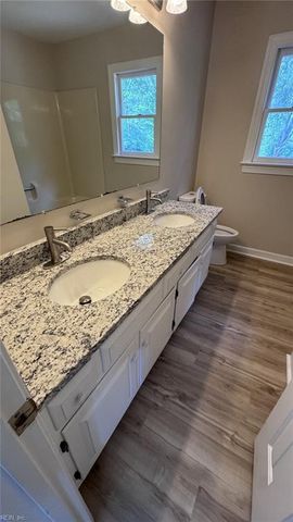 103 Shallow Lagoon DR, Yorktown, VA 23693