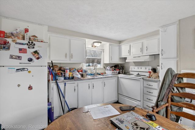 7291 Birch Avenue, Martiny Township, MI 49332