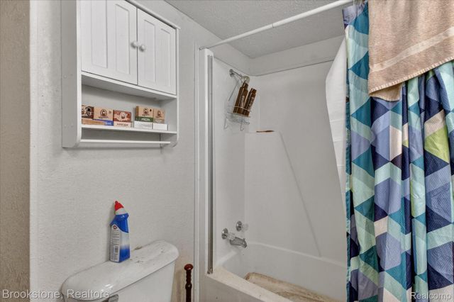 7291 Birch Avenue, Martiny Township, MI 49332