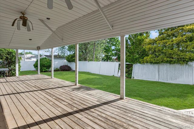 170 W 9th Street, Deer Park, NY 11729
